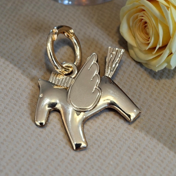 The Unbranded Brand Accessories - Winged Horse Bag Charm (Silver)